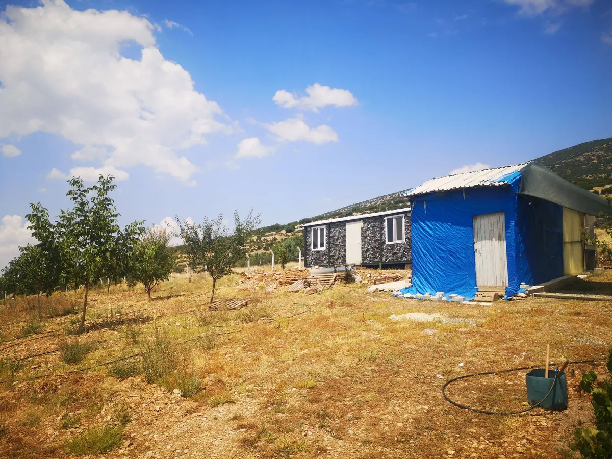 Denizli Tavas Garipköy Mahallesi 5.790 m² satılık tarla arsa - Fotoğraf 1