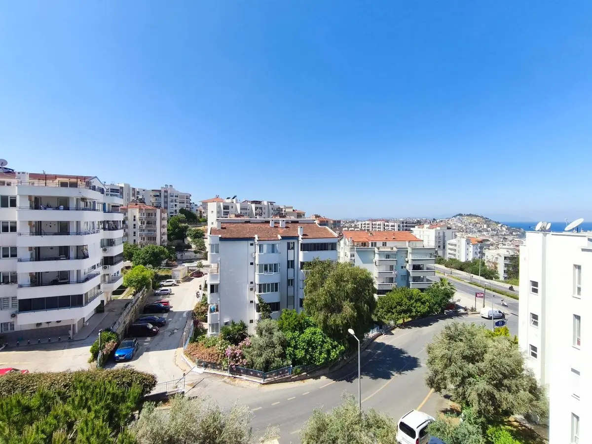 Aydın Kuşadası Ege Mahallesi 3+1 145 m² satılık daire - Fotoğraf 3