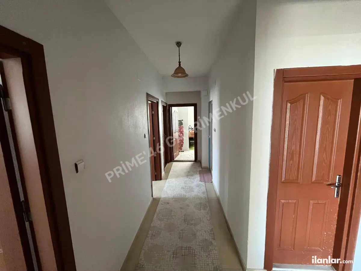 Kahramanmaraş Onikişubat Yunus Emre Mahallesi 4+1 180 m² satılık daire - Fotoğraf 3