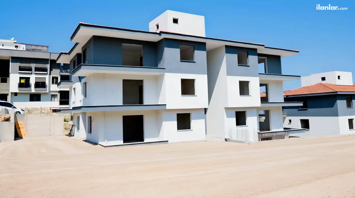 İzmir Foça Mustafa Kemal Atatürk Mahallesi 1+1 100 m² satılık daire - Fotoğraf 1