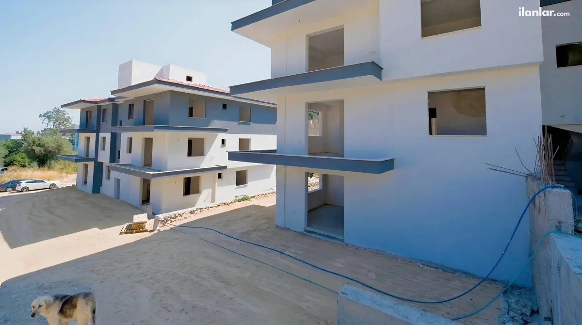 İzmir Foça Mustafa Kemal Atatürk Mahallesi 1+1 100 m² satılık daire - Fotoğraf 2