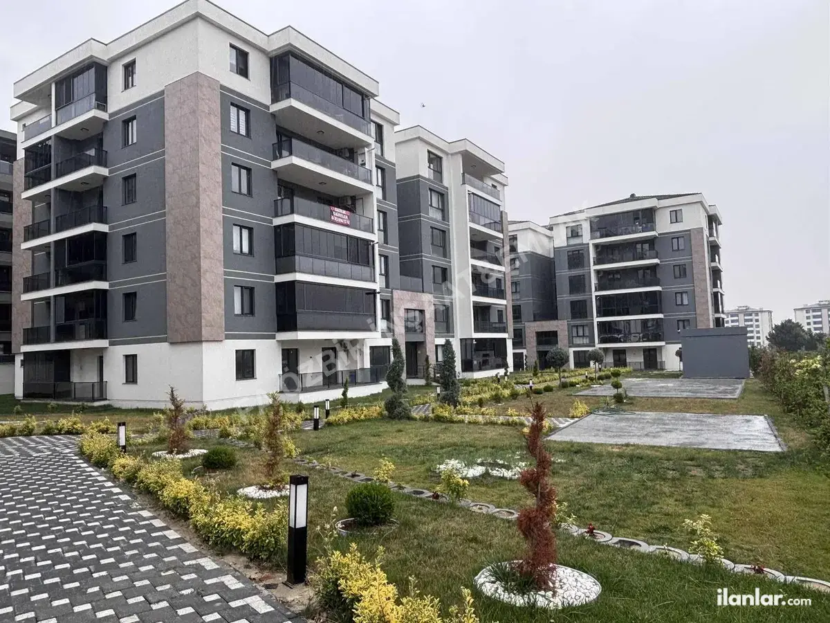 Tekirdağ Çerkezköy Cumhuriyet Mahallesi 3+1 145 m² satılık daire - Fotoğraf 1
