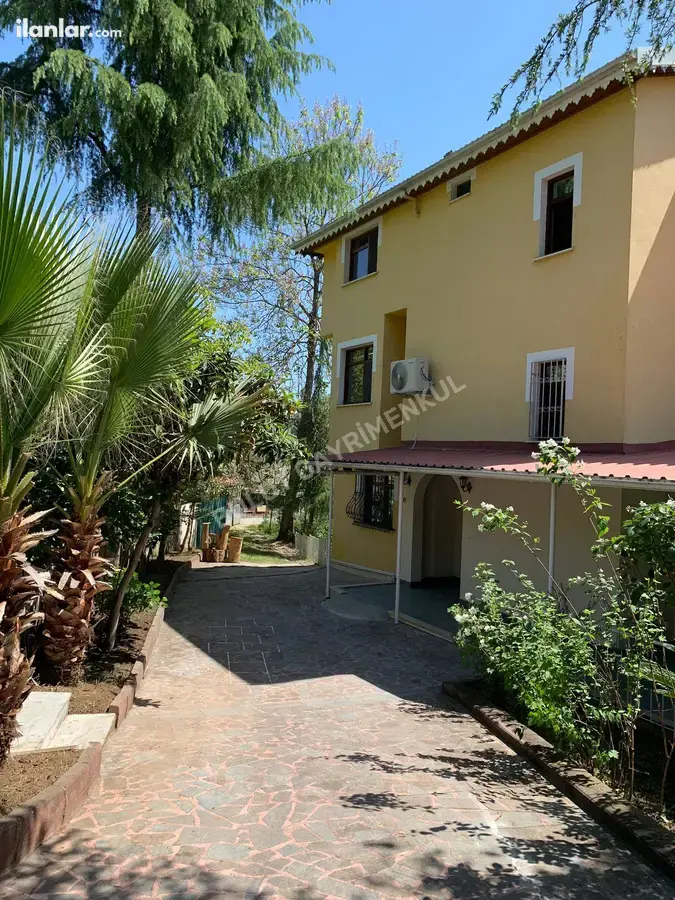 Trabzon Ortahisar Kireçhane Mahallesi 7+2 3.980 m² satılık bina - Fotoğraf 1