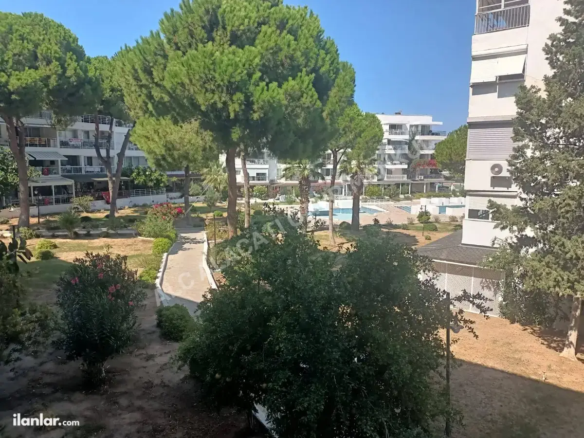 İzmir Çeşme Altınyunus Mahallesi 2+1 80 m² kiralık daire - Fotoğraf 1