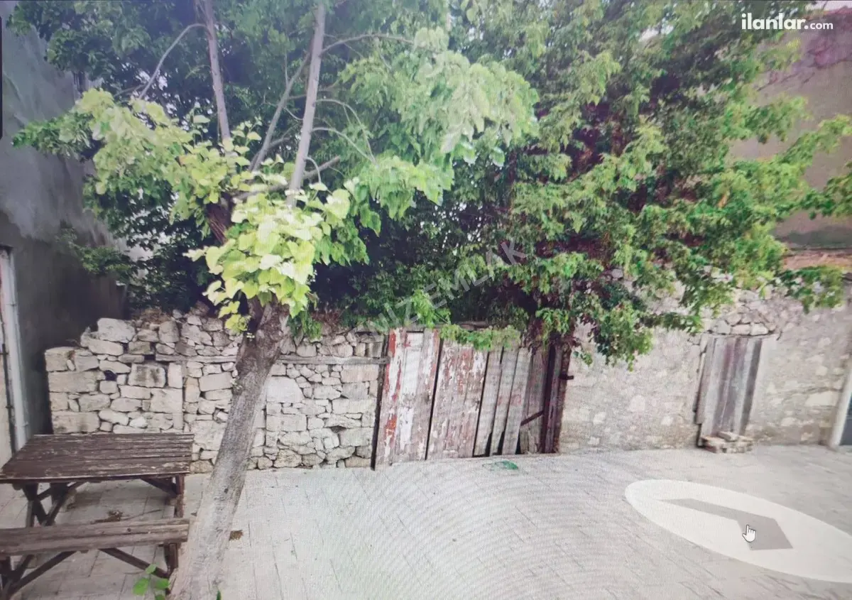 Kırklareli Pınarhisar Orta Mahallesi 408 m² satılık ticari + Konut arsa - Fotoğraf 2