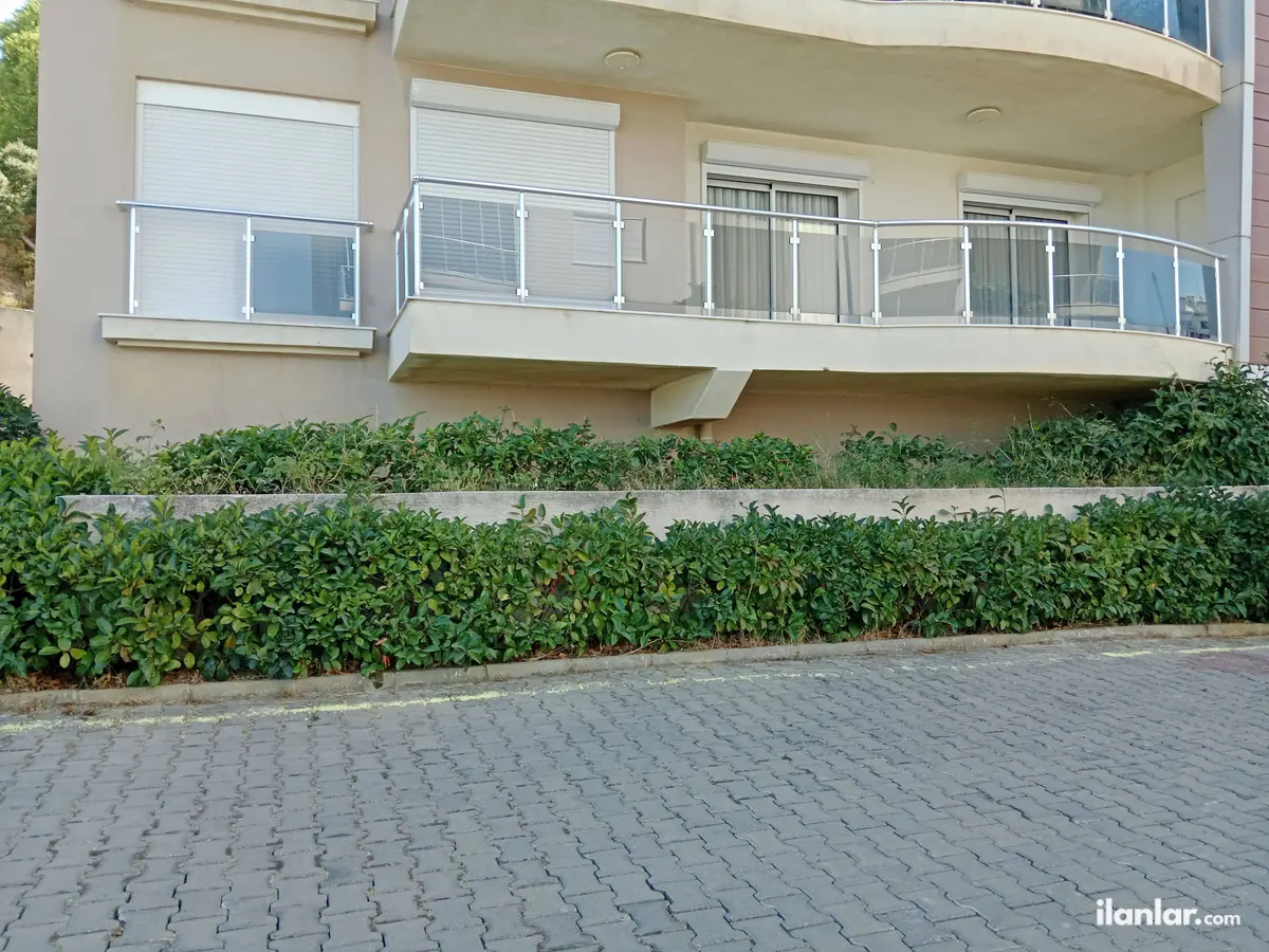 İzmir Narlıdere Narlı Mahallesi 4+1 196 m² satılık daire - Fotoğraf 1