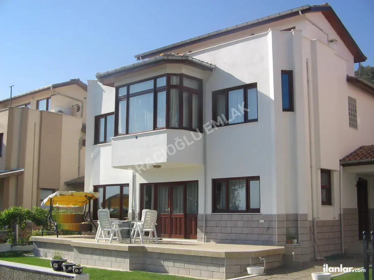 Manisa Salihli Barış Mahallesi 4.5+1 520 m² kiralık villa - Fotoğraf 1