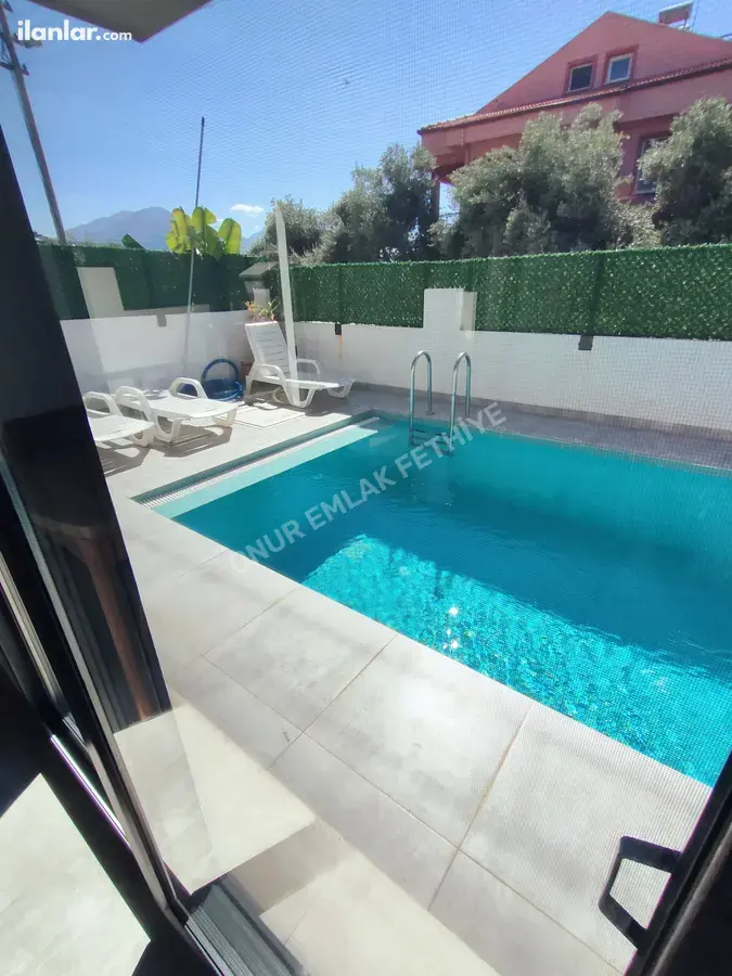 Muğla Fethiye Karagedik Mahallesi 4+1 200 m² kiralık villa - Fotoğraf 3
