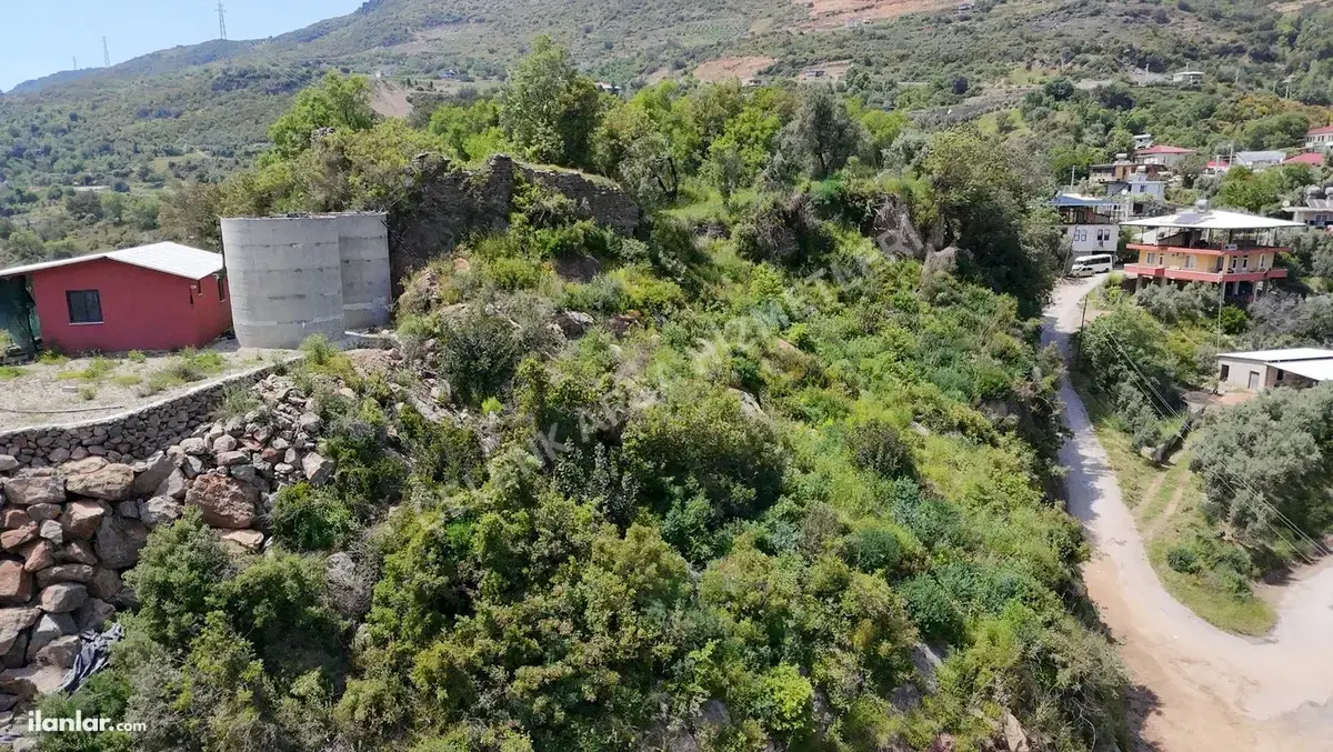 Antalya Alanya Burçaklar Mahallesi 776 m² satılık villa arsa - Fotoğraf 1