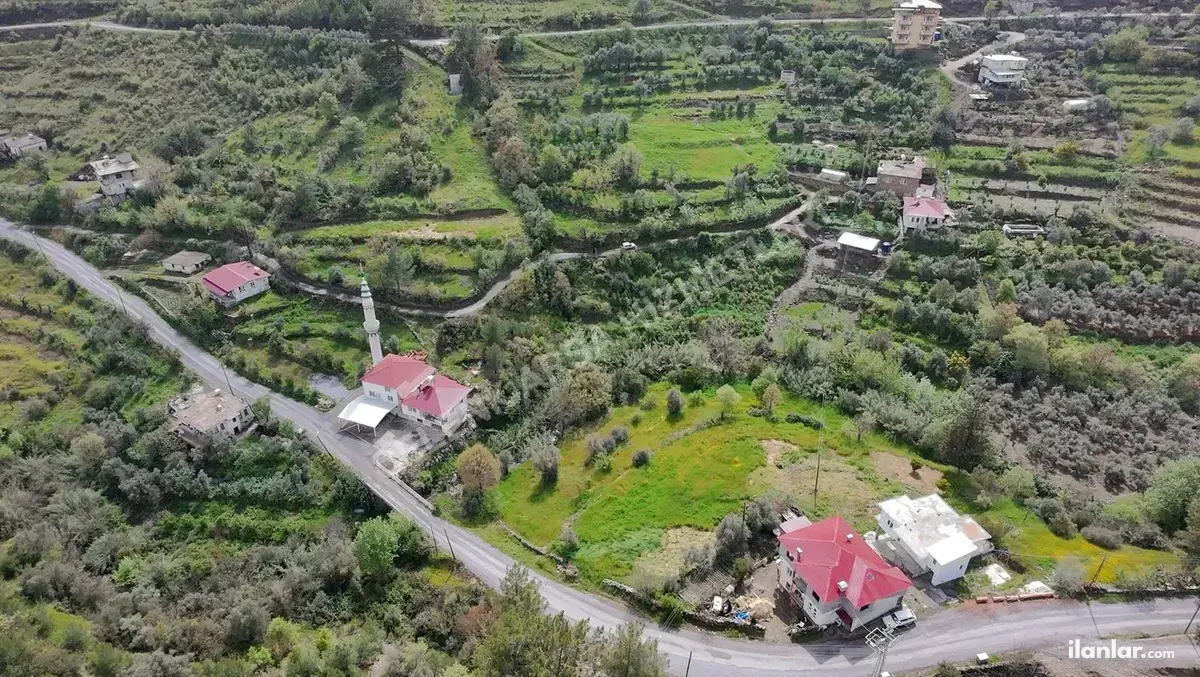 Antalya Alanya Şıhlar Mahallesi 586 m² satılık villa arsa - Fotoğraf 1