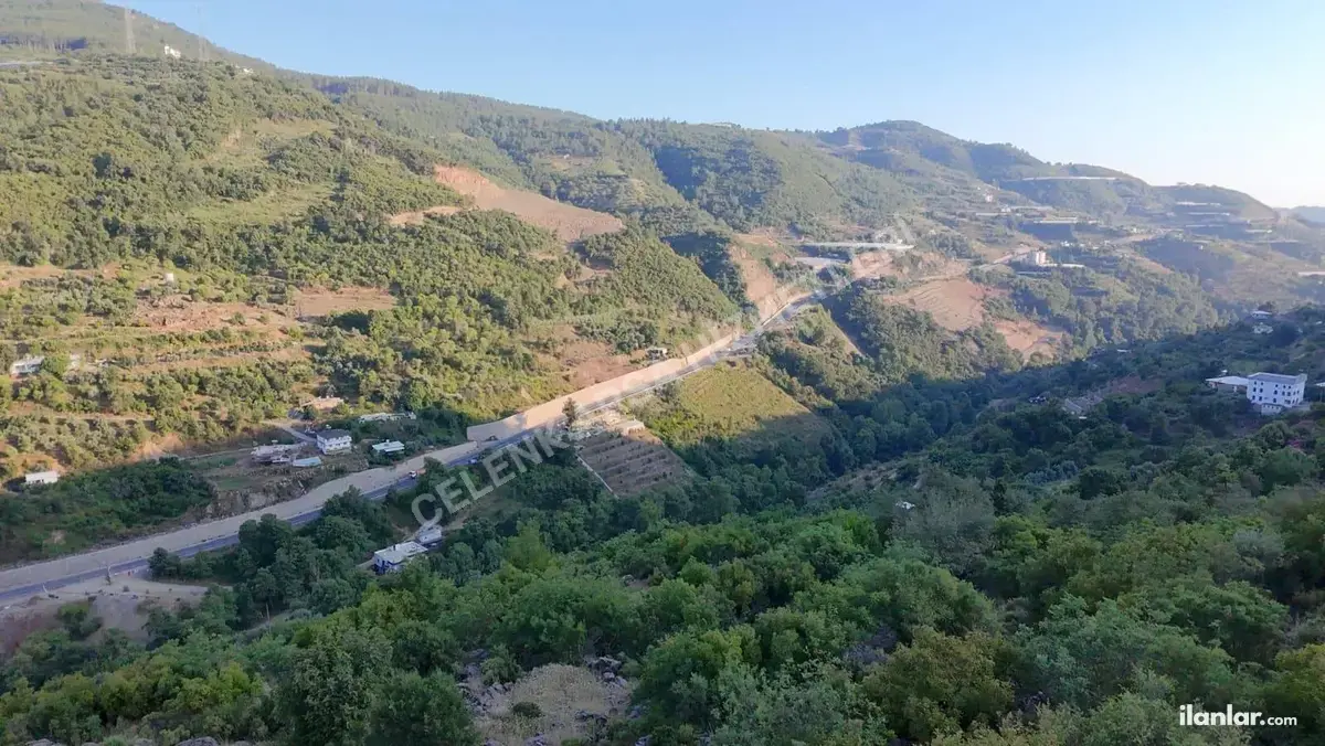Antalya Alanya Güney Mahallesi 636 m² satılık villa arsa - Fotoğraf 1