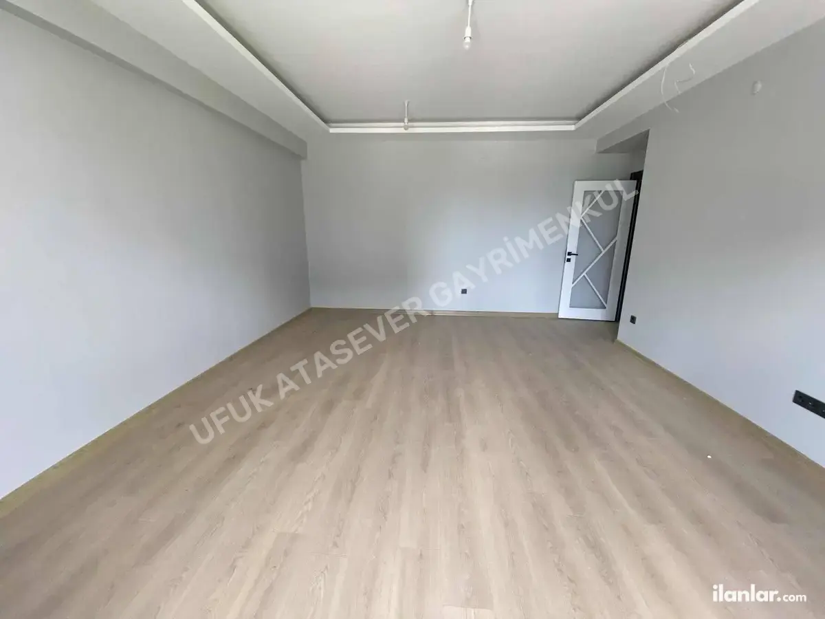 Tekirdağ Çerkezköy Cumhuriyet Mahallesi 3+1 145 m² satılık daire - Fotoğraf 2