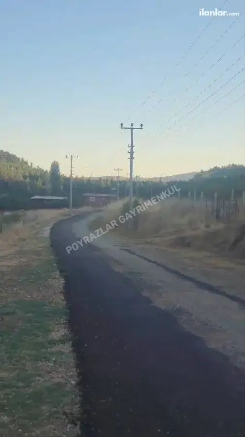 Uşak Merkez Hacıkadem Mahallesi 431 m² satılık tarla arsa - Fotoğraf 3