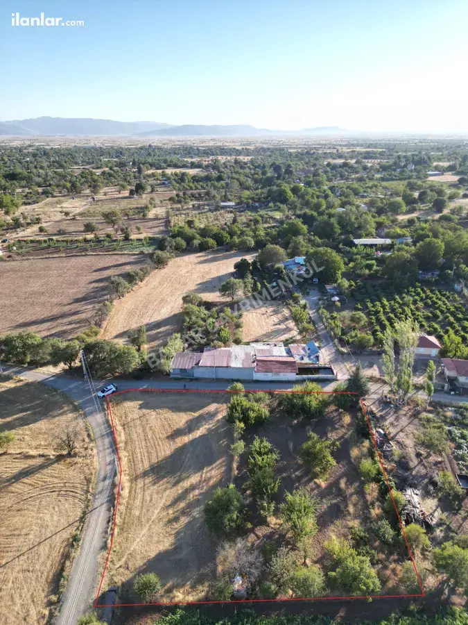 Denizli Tavas Yaka Mahallesi 2.233 m² satılık arazi arsa - Fotoğraf 2