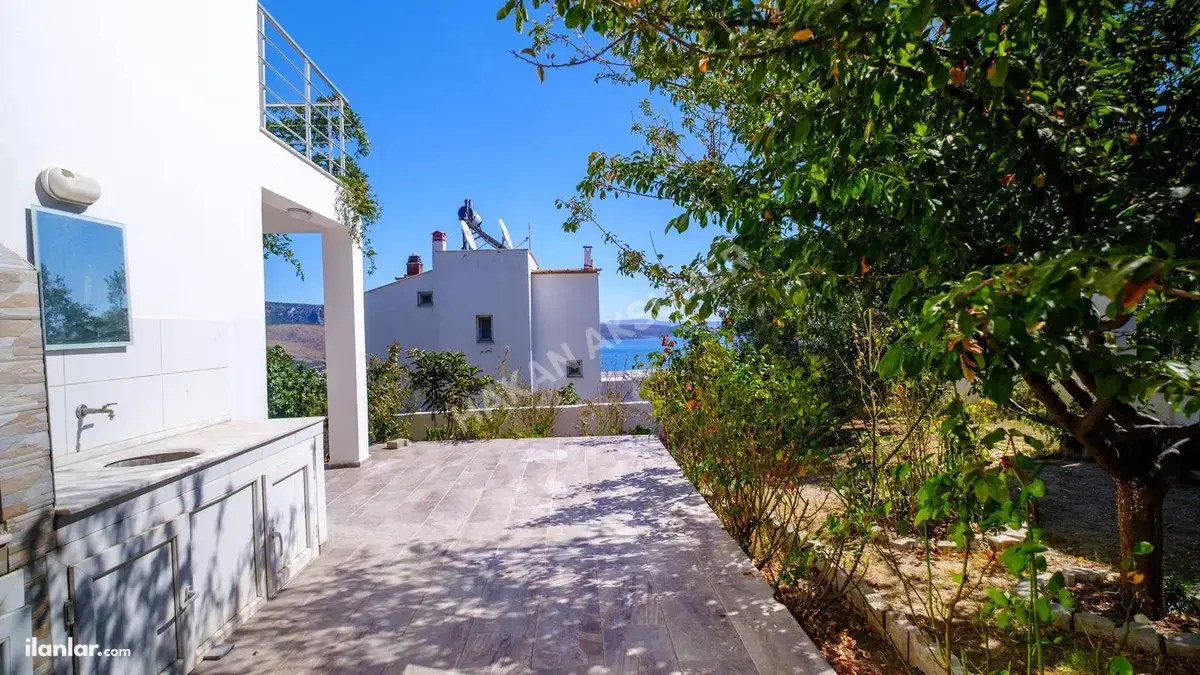 İzmir Karaburun Mordoğan Mahallesi 4+1 160 m² satılık müstakil Ev - Fotoğraf 2