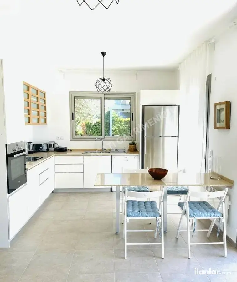 İzmir Çeşme Alaçatı Mahallesi 4+1 120 m² satılık villa - Fotoğraf 2
