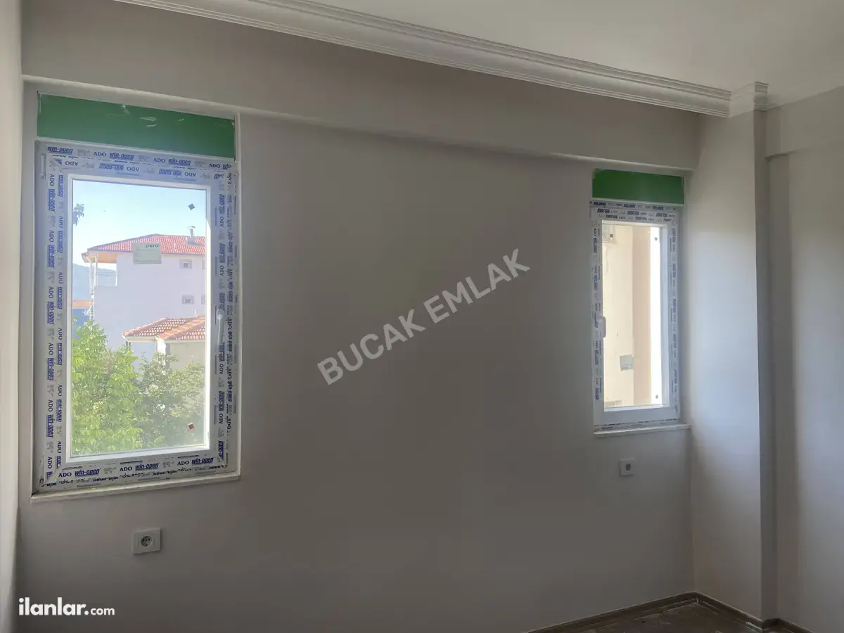 Burdur Bucak Mehmet Akif Mahallesi 2+1 105 m² satılık daire - Fotoğraf 3