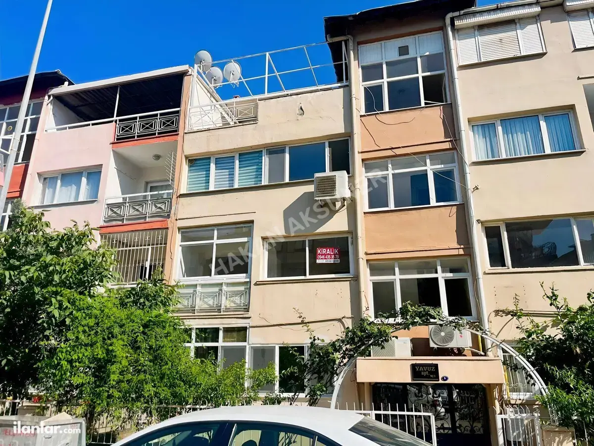 İzmir Bayraklı Mansuroğlu Mahallesi 3+1 100 m² kiralık daire - Fotoğraf 2