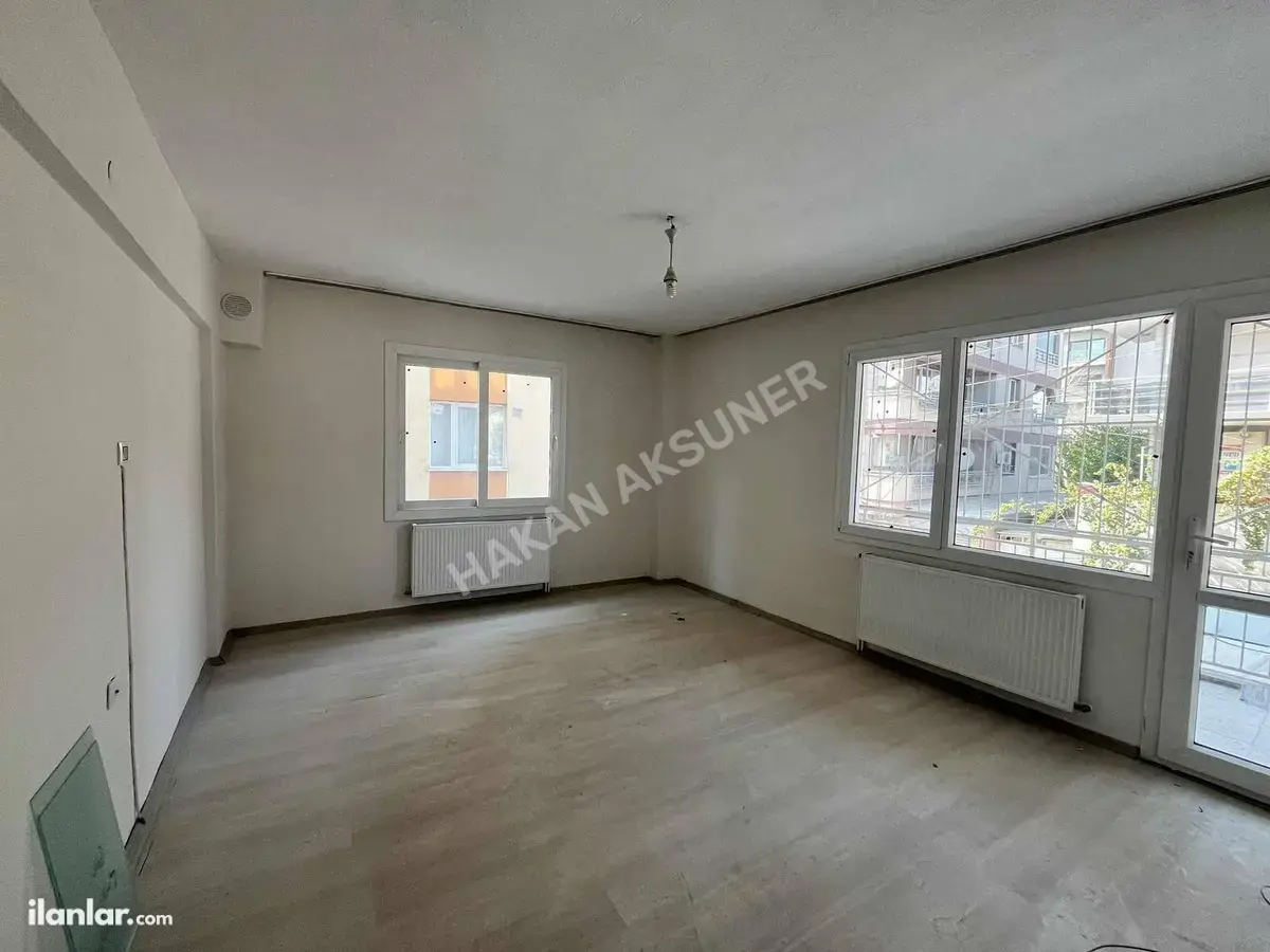 İzmir Bornova Doğanlar Mahallesi 3+1 130 m² kiralık daire - Fotoğraf 1