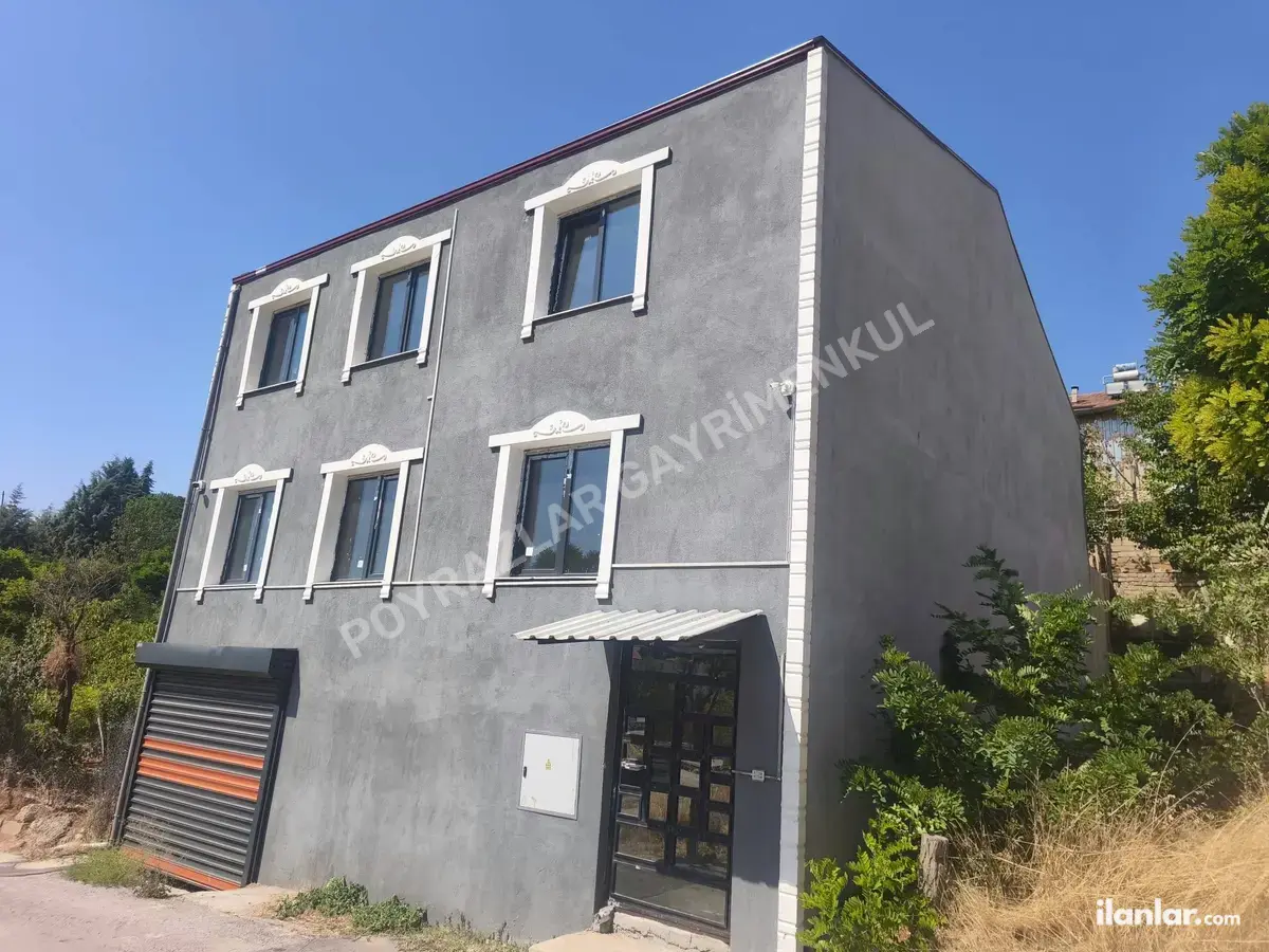 Uşak Merkez Kemalöz Mahallesi 6+2 325 m² satılık müstakil Ev - Fotoğraf 1
