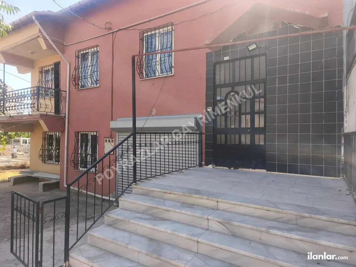 Uşak Merkez Dikilitaş Mahallesi 6+2 324 m² satılık müstakil Ev - Fotoğraf 2