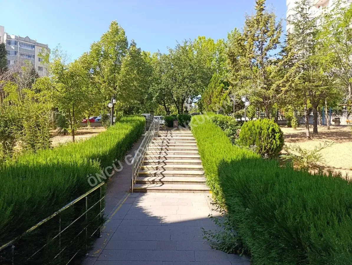 Ankara Etimesgut Şeyh Şamil Mahallesi 3+1 130 m² kiralık daire - Fotoğraf 2