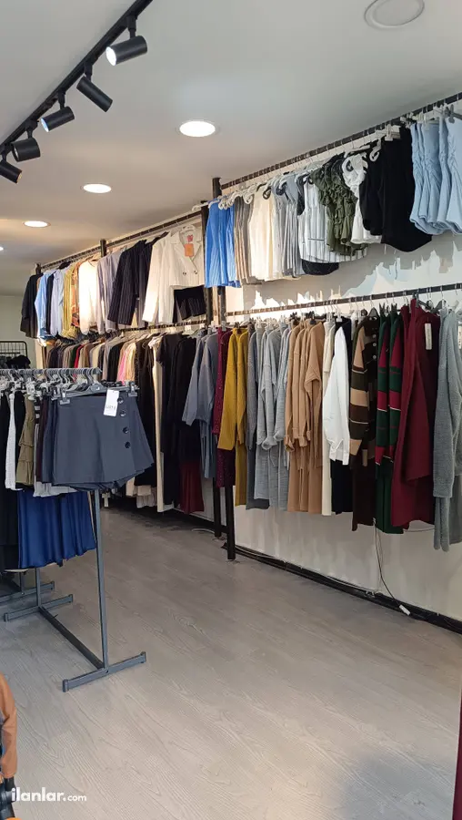 İstanbul Küçükçekmece Atatürk Mahallesi 70 m² devren Satılık dükkan & Mağaza - Fotoğraf 2
