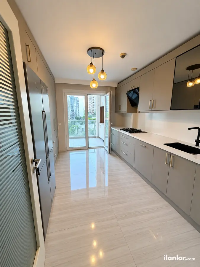İstanbul Avcılar Ambarlı Mahallesi 5+2 225 m² satılık daire - Fotoğraf 1
