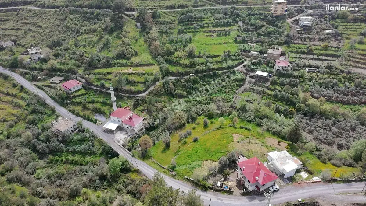 Antalya Alanya Şıhlar Mahallesi 586 m² satılık villa arsa - Fotoğraf 1