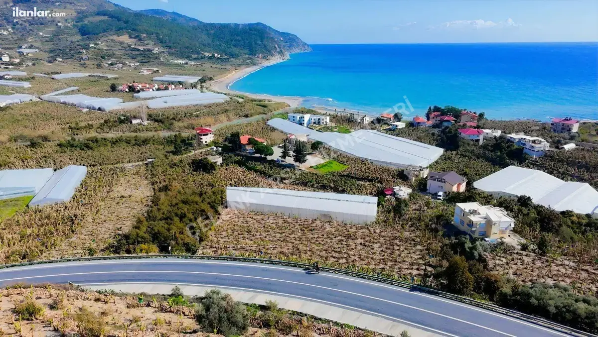 Antalya Gazipaşa Yakacık Mahallesi 854 m² satılık villa arsa - Fotoğraf 1
