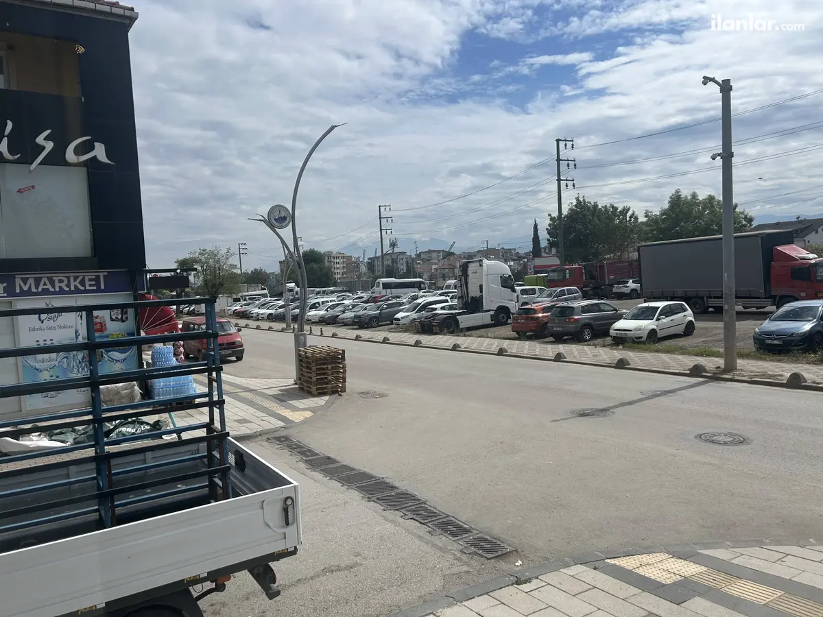 Kocaeli Derince Sırrıpaşa Mahallesi 800 m² kiralık dükkan & Mağaza - Fotoğraf 3