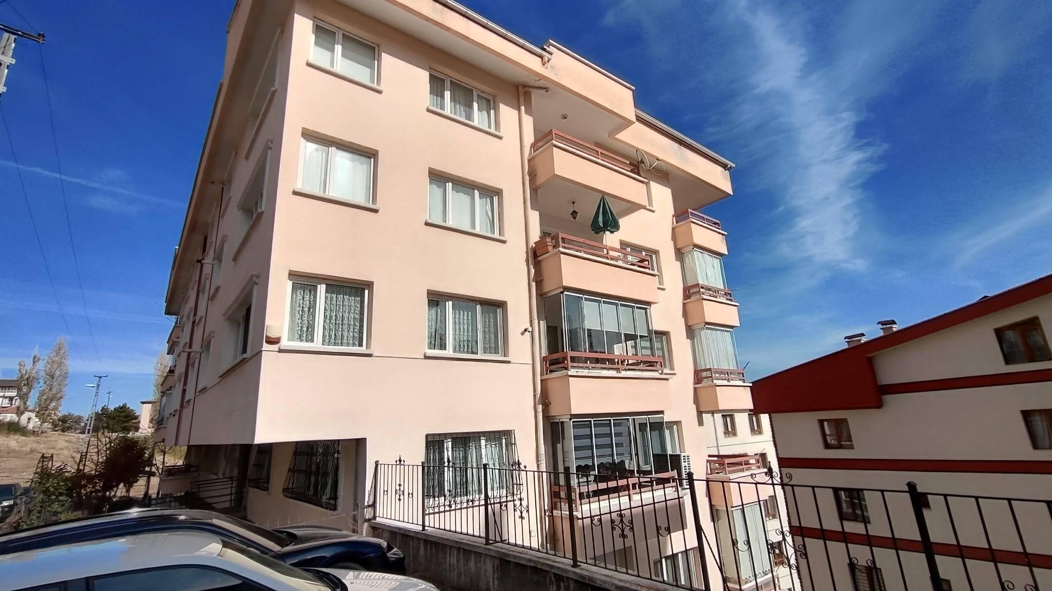 https://cdn.ilanlar.com/images/l1/l2/{width}/{height}/30005472_1763195454064742198.jpg