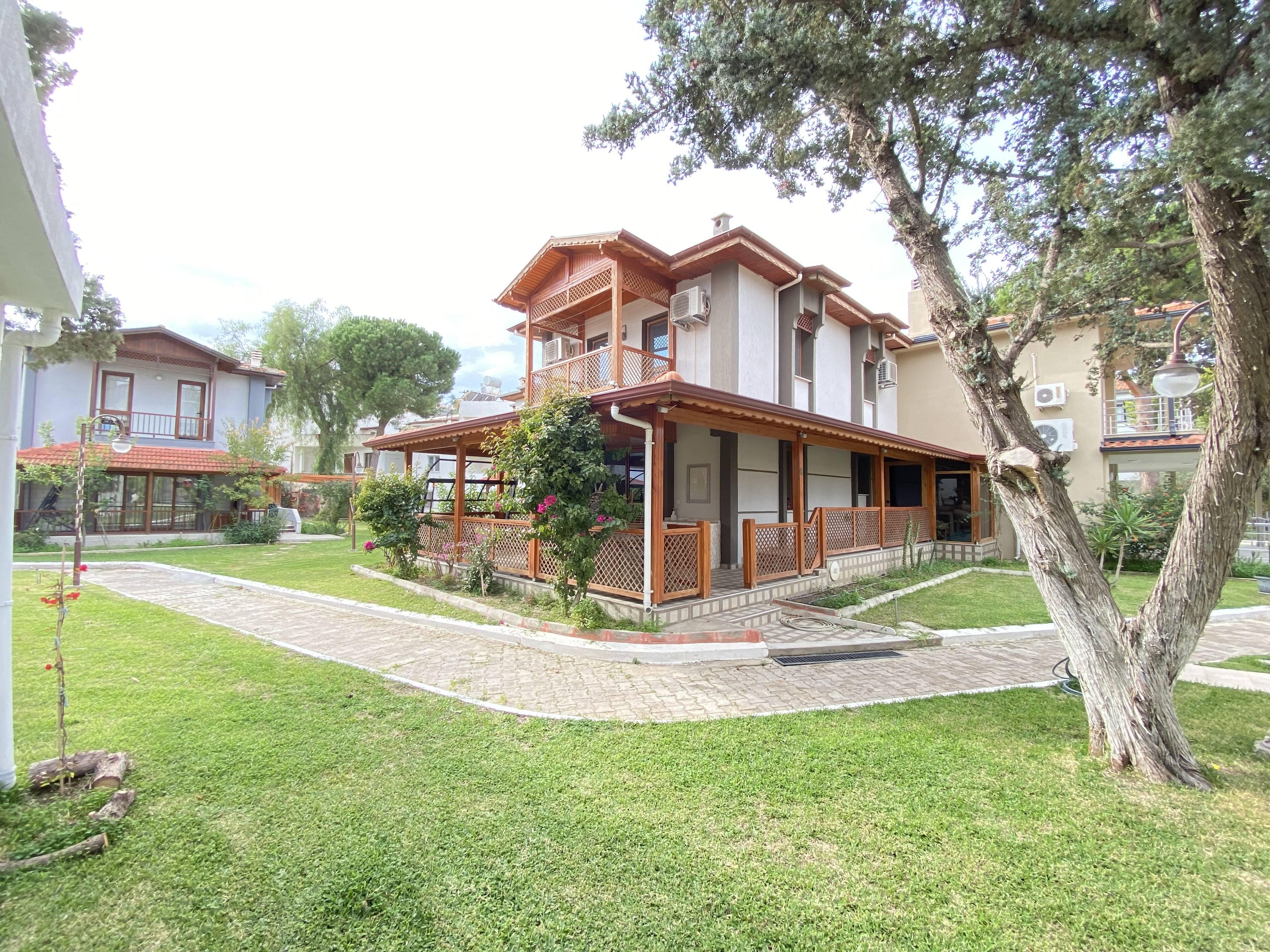 https://cdn.ilanlar.com/images/l1/l2/{width}/{height}/30006414_1765466958809020012.jpg