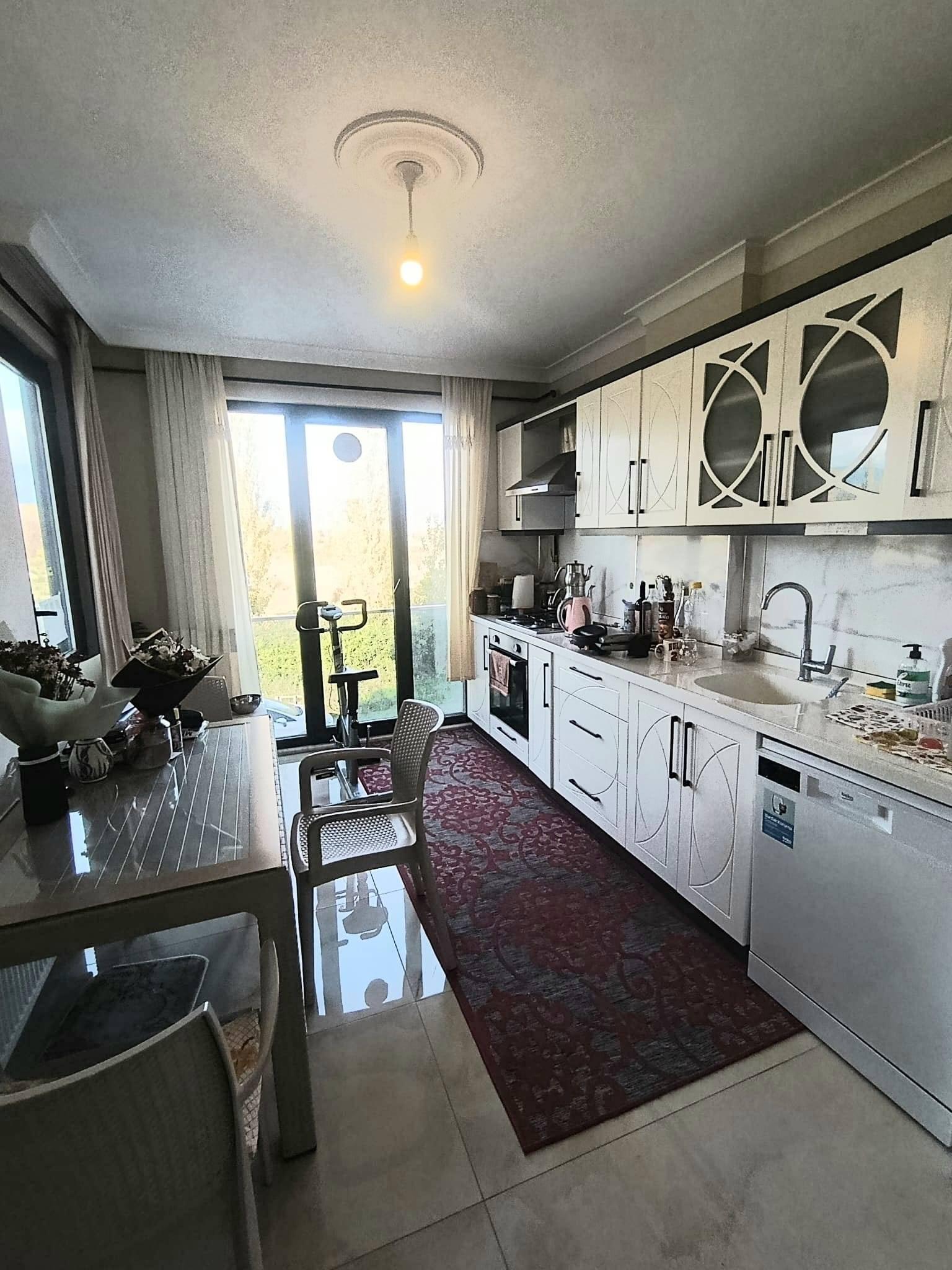 https://cdn.ilanlar.com/images/l1/l2/{width}/{height}/30006668_1766227344945948315.jpg
