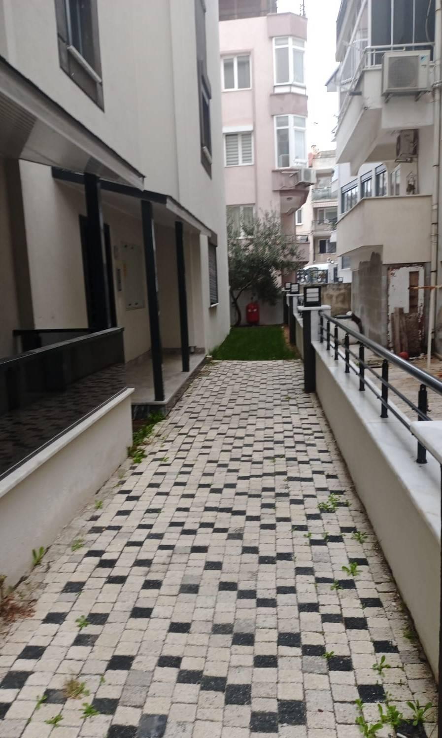 https://cdn.ilanlar.com/images/l1/l2/{width}/{height}/30007750_1768911940117171130.jpg
