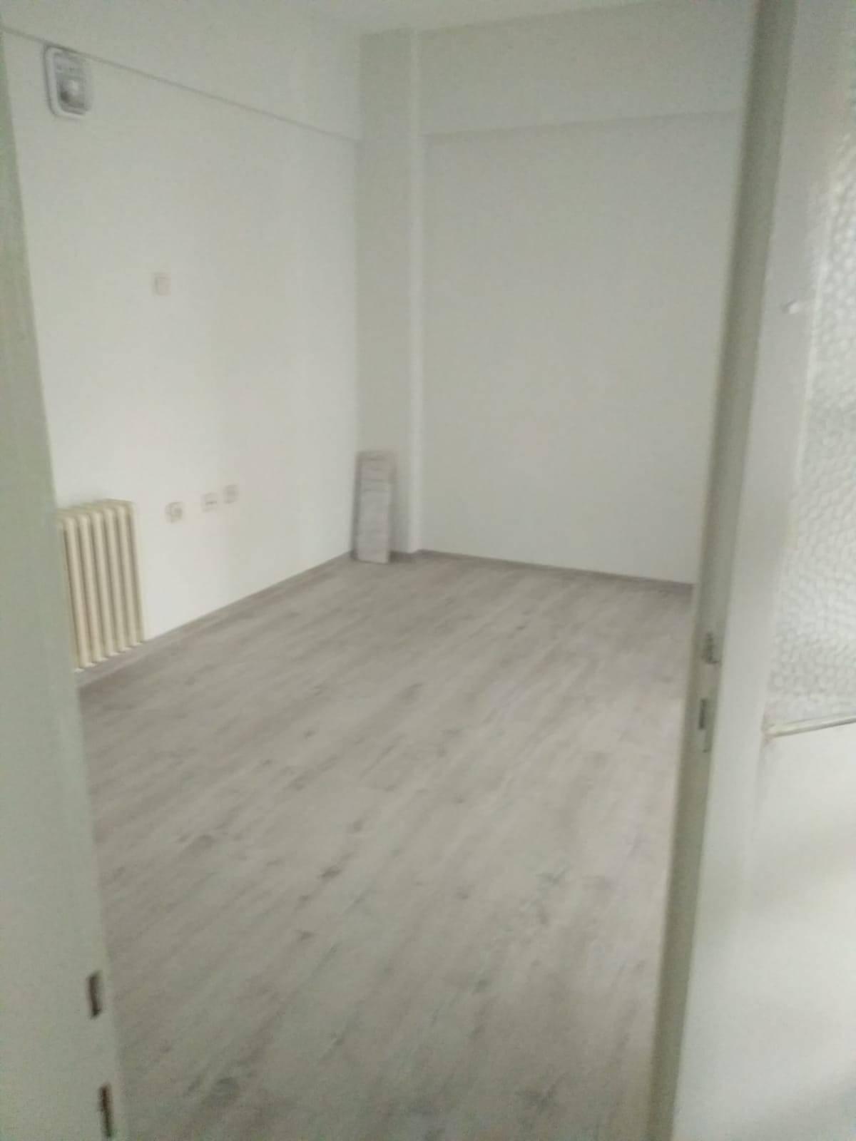 https://cdn.ilanlar.com/images/l1/l2/{width}/{height}/30008246_1770627324785844917.jpg
