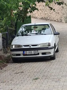 2001 Renault R 19 1.6 Europa benzin & LPG manuel otomobil - Fotoğraf 1