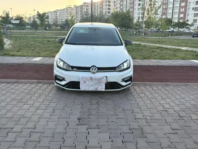 2015 Volkswagen Golf 1.6 TDi dizel otomatik otomobil - Fotoğraf 1