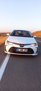 2021 Toyota Corolla 1.5 benzinli otomatik otomobil - Fotoğraf 1