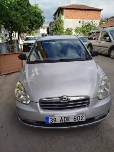 2011 Hyundai Accent Era 1.4 diğer manuel otomobil - Fotoğraf 1