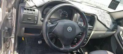 2006 Fiat Albea 1.3 Multijet dizel manuel otomobil - Fotoğraf 1