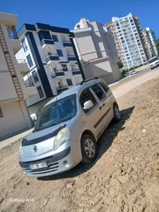 2010 Renault Kangoo Multix 1.5 dCi dizel manuel minivan & Panelvan - Fotoğraf 1