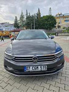 2022 Volkswagen Passat 1.5 TSi benzinli yarı Otomatik otomobil - Fotoğraf 1