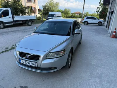 2010 Volvo S40 1.6 D dizel manuel otomobil - Fotoğraf 1