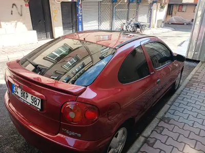 2001 Renault Megane 1.6 benzinli manuel otomobil - Fotoğraf 1