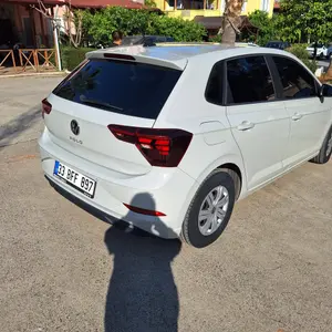 2024 Volkswagen Polo 1.0 benzinli manuel otomobil - Fotoğraf 1