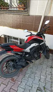 2023 Bajaj Dominar 250 D benzinli manuel motosiklet - Fotoğraf 1