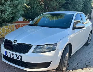 2013 Skoda Octavia 1.6 TDI dizel yarı Otomatik otomobil - Fotoğraf 1