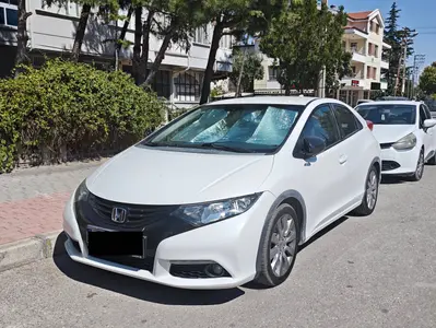 2013 Honda Civic 1.6 i-DTEC dizel manuel otomobil - Fotoğraf 1