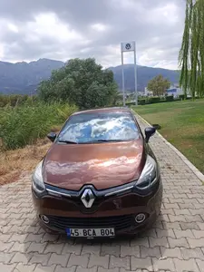 2013 Renault Clio 1.5 dCi dizel manuel otomobil - Fotoğraf 1